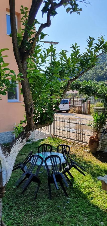 Villa Fiore Parga Exterior photo